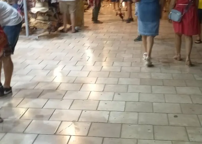 Helena Appartement *