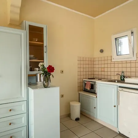 Апартаменты Helena *