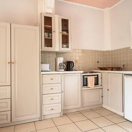 Helena * Свороната